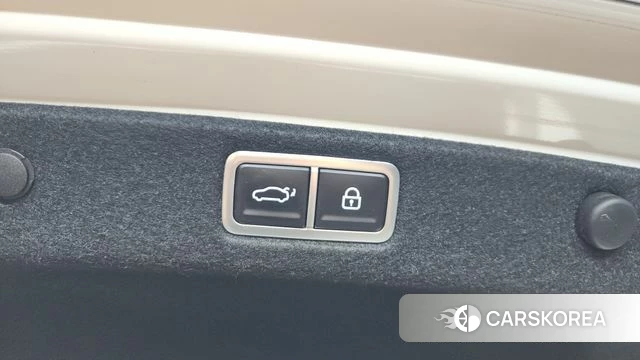 Hyundai Grandeur Hybrid (GN7) id 4640487 из Кореи 10