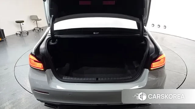 BMW 5 Series (G30) id 3581203 из Кореи 10