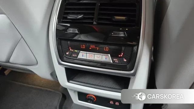 BMW XM (G09) id 3074074 из Кореи 10