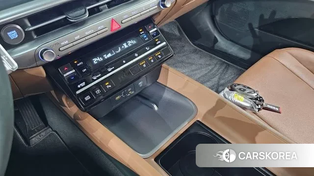 Hyundai Grandeur Hybrid (GN7) id 3776665 из Кореи 10