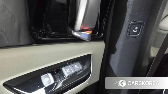 Kia Carnival 4th generation id 4666638 из Кореи 10