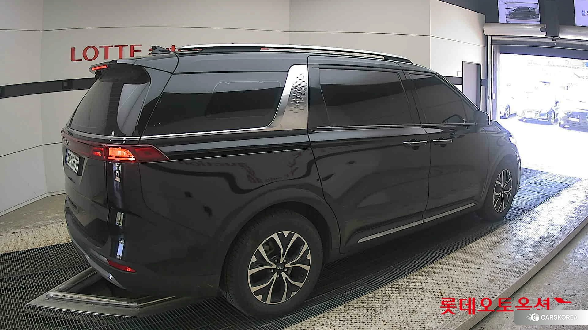 Kia Carnival id 4296861 из Кореи 10