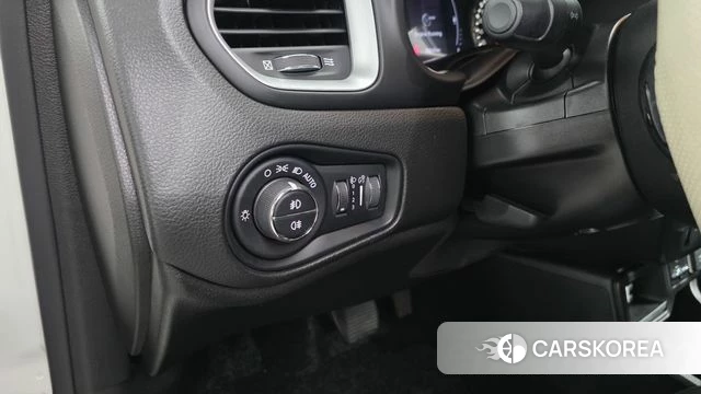 Jeep Renegade id 4574480 из Кореи 10