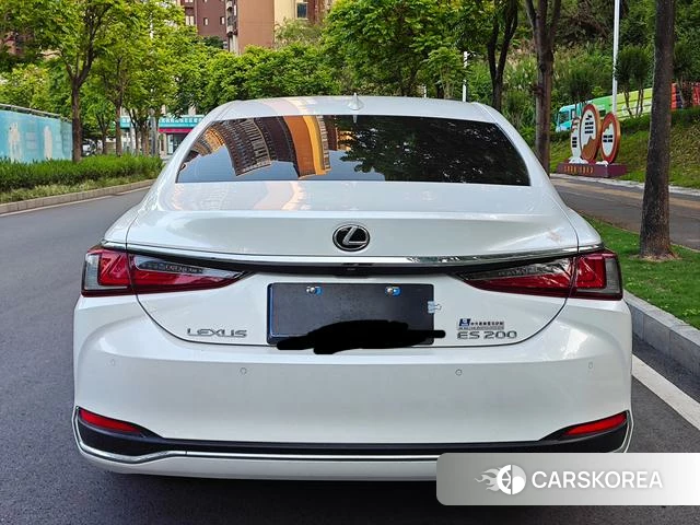 Lexus ES id 4278043 из Китая 10