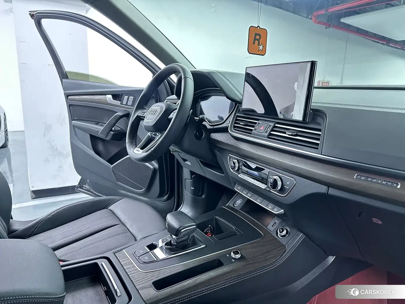 Audi Q5L id 4629100 из Китая 10