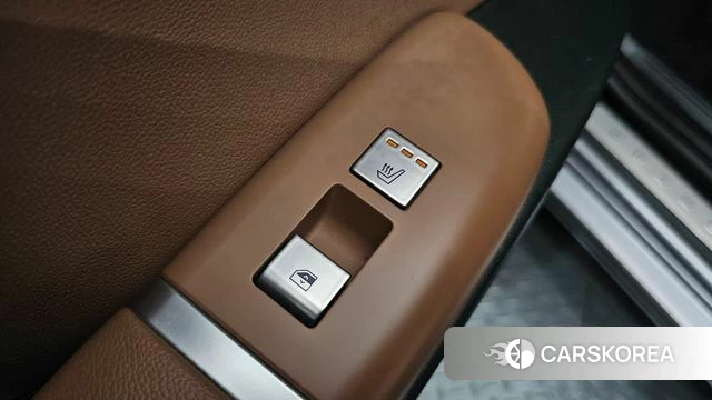 Hyundai Grandeur Hybrid (GN7) id 4893421 из Кореи 10