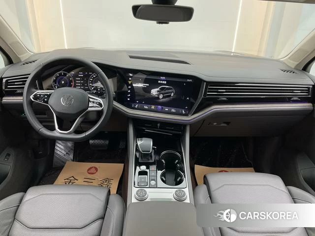 Volkswagen Touareg id 4258632 из Китая 10
