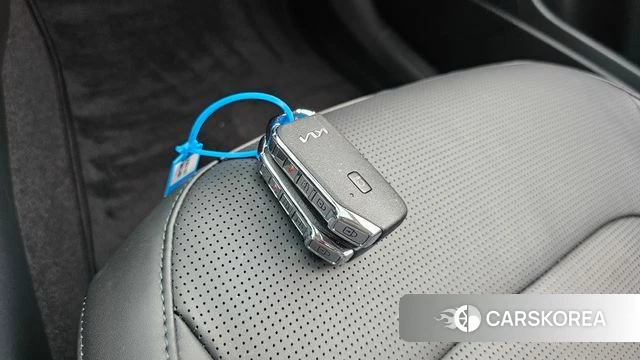 Kia Di Ol Nu Niro id 4428577 из Кореи 10