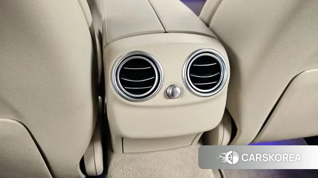 Mercedes-Benz C-Class W205 id 3033877 из Кореи 10