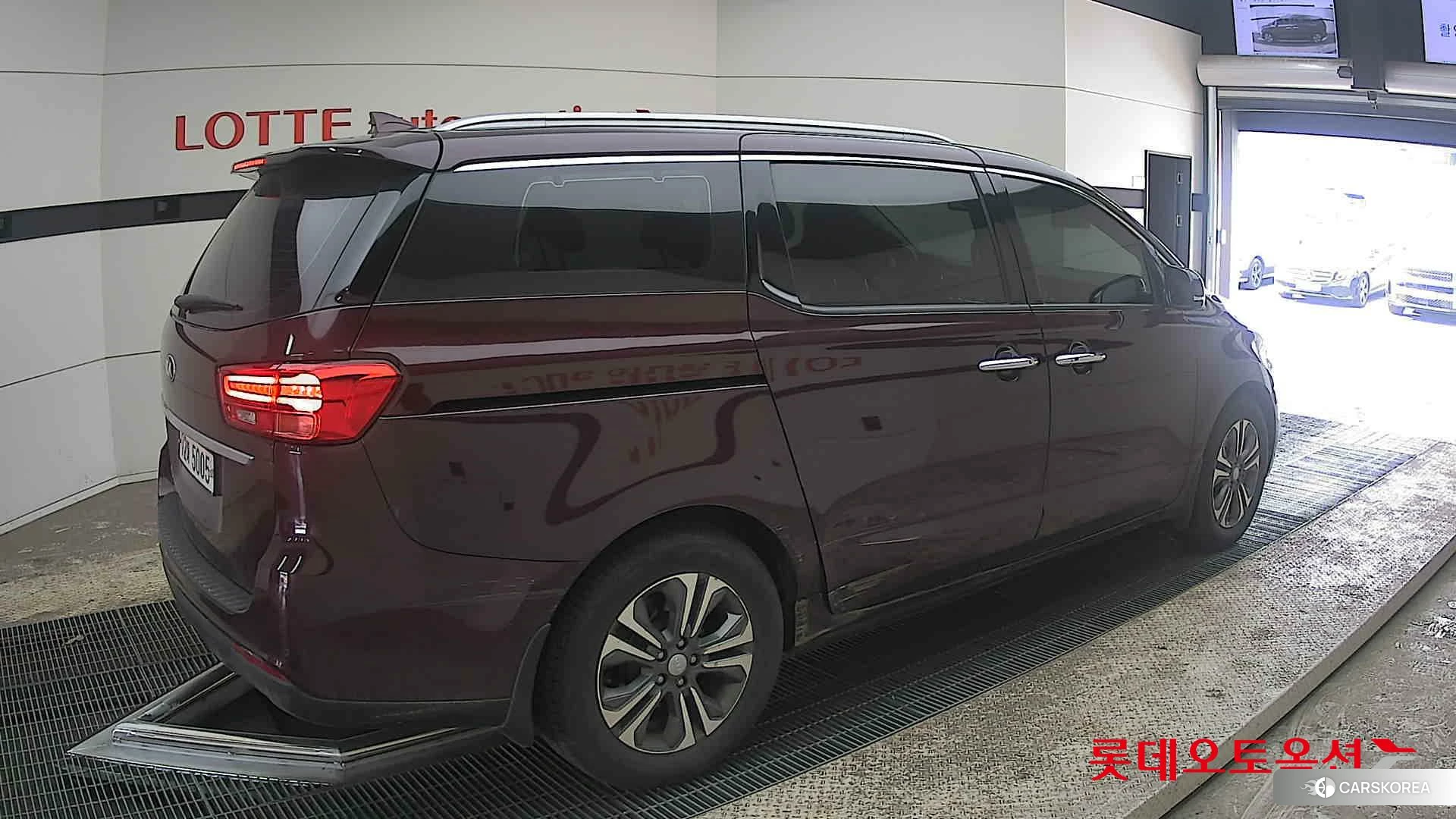 Kia Carnival id 3869416 из Кореи 10