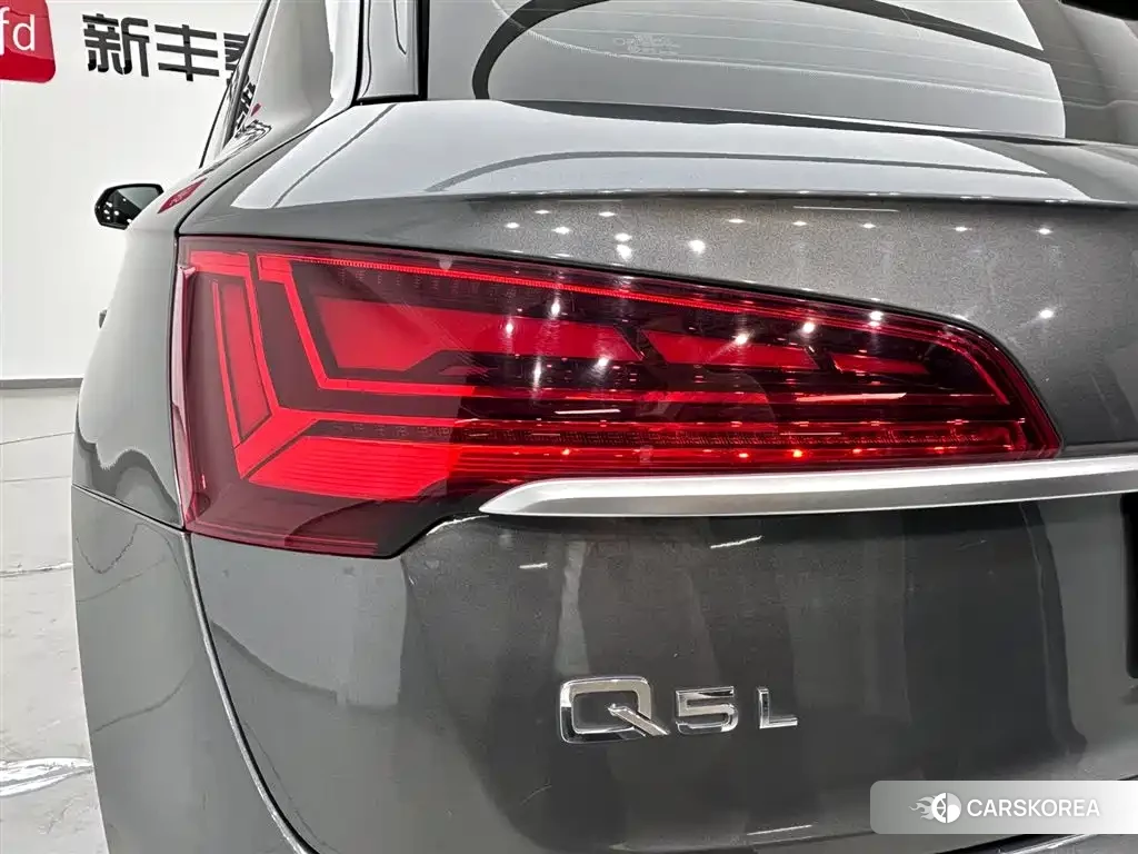 Audi Q5L id 4659909 из Китая 10
