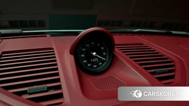 Porsche 911(992) id 4608021 из Кореи 10