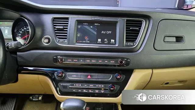 Kia The New Carnival id 3608338 из Кореи 10