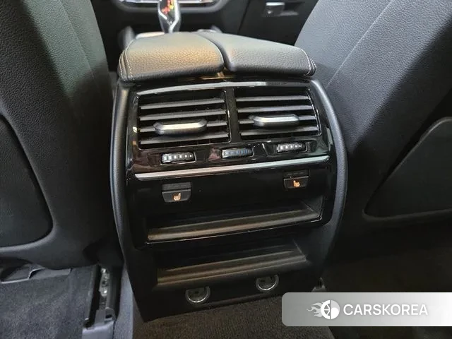 BMW 5 Series (G30) id 3399215 из Кореи 10