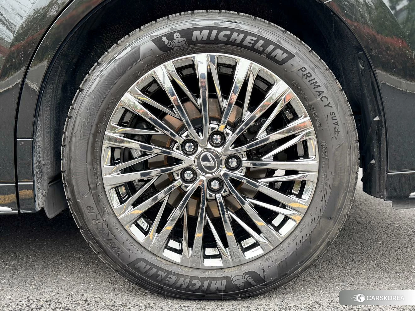Lexus LM id 4455606 из Китая 10