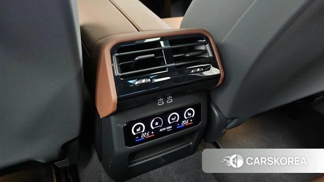 BMW 5 Series (G60) id 4892643 из Кореи 10