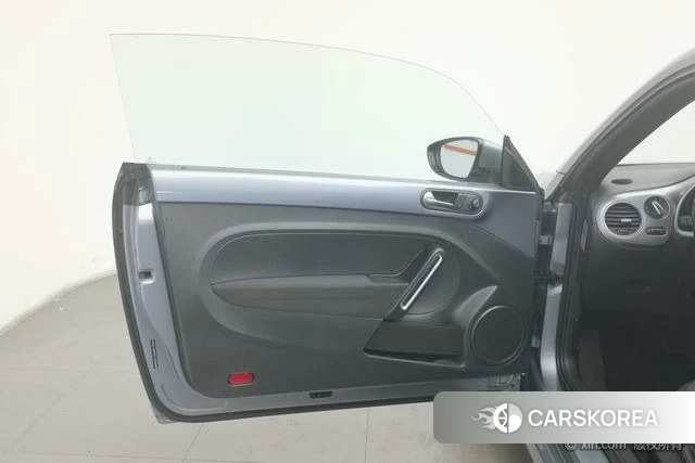 Volkswagen Beetle id 4210594 из Китая 10