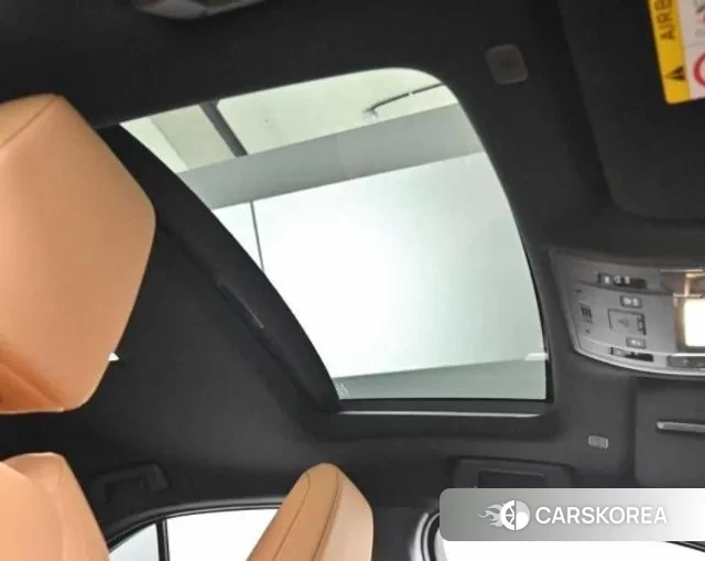 Lexus UX250h id 3052851 из Кореи 10