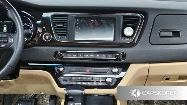 Kia The New Carnival id 3459847 из Кореи 10