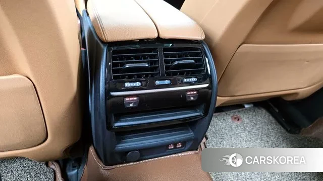 BMW 5 Series (G30) id 3038975 из Кореи 10