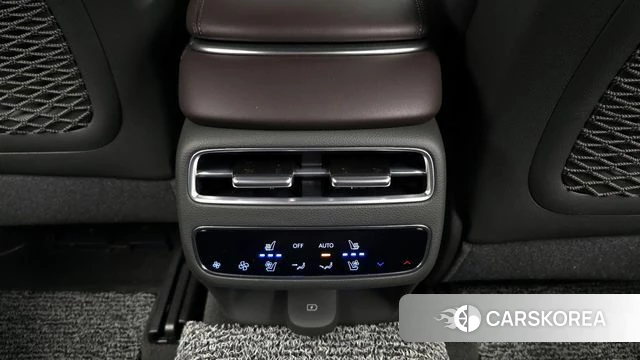 Genesis GV70 id 4177695 из Кореи 10
