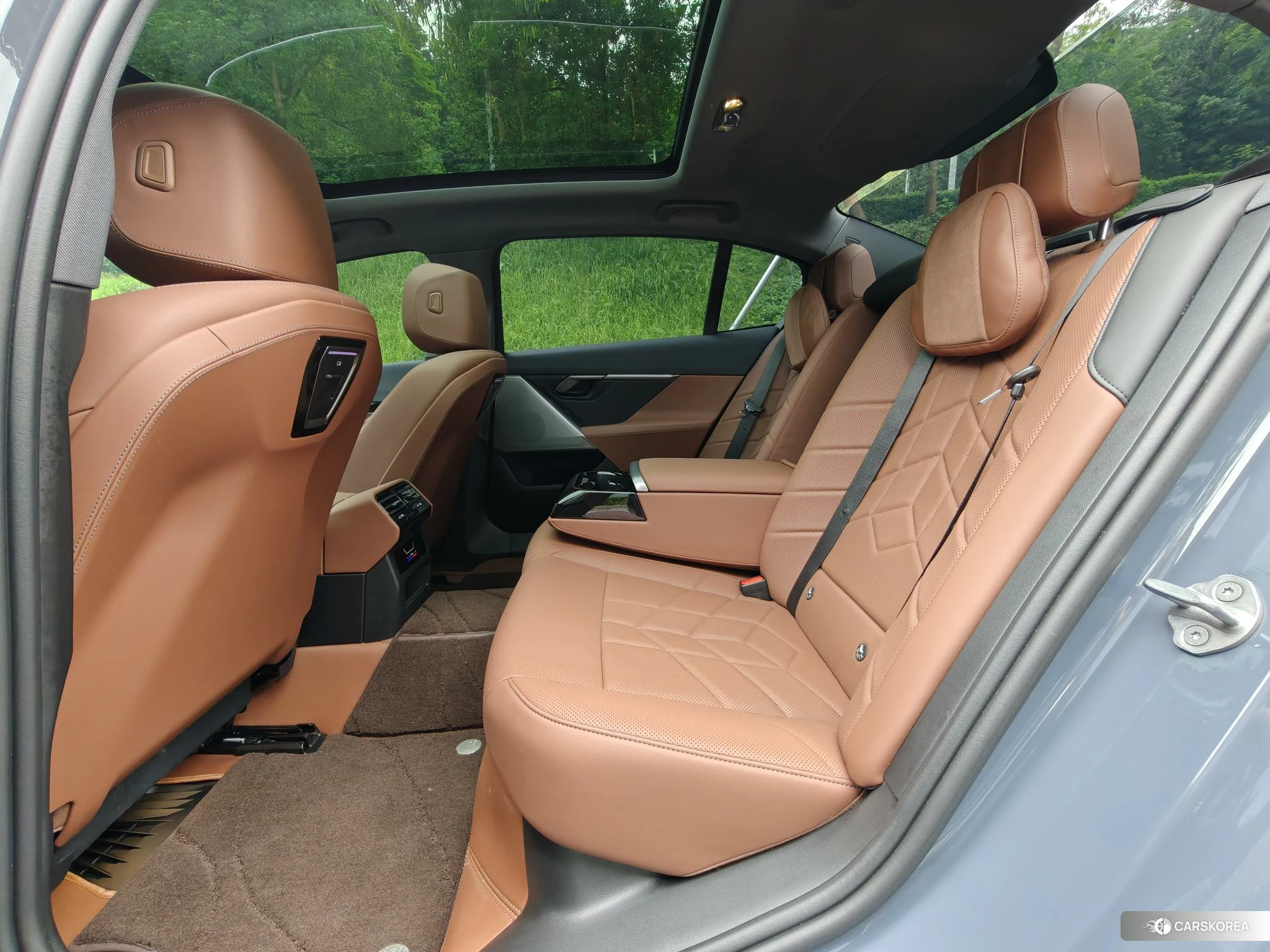 BMW i5 id 4419560 из Китая 10