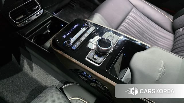 Genesis G90 id 4619605 из Кореи 10