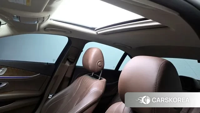 Mercedes-Benz E-Class W213 id 3033588 из Кореи 10