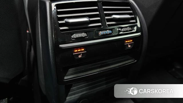 BMW 5 Series (G30) id 3808212 из Кореи 10