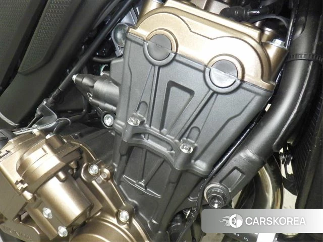 Проданный Honda CB650R E-CLUTCH id 3995178 из Японии, фото 10