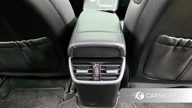 Hyundai The New Grandeur IG Hybrid id 4409902 из Кореи 10