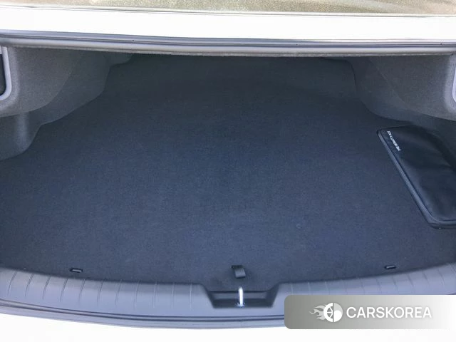 Hyundai Grandeur (GN7) id 3964277 из Кореи 10