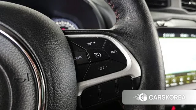 Jeep Renegade id 3789495 из Кореи 10