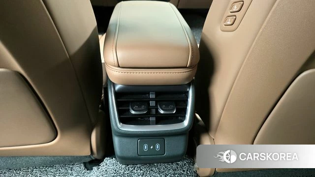 Hyundai Grandeur Hybrid (GN7) id 3891788 из Кореи 10