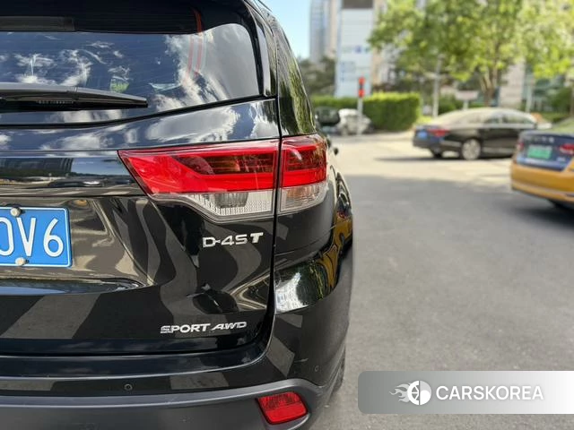 Toyota Highlander id 4253464 из Китая 10