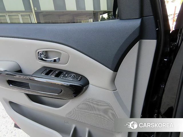Kia The New Carnival id 4543211 из Кореи 10