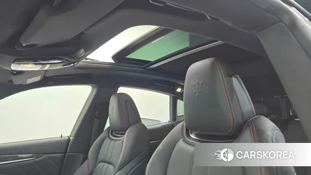 Maserati Levante id 3736203 из Кореи 10