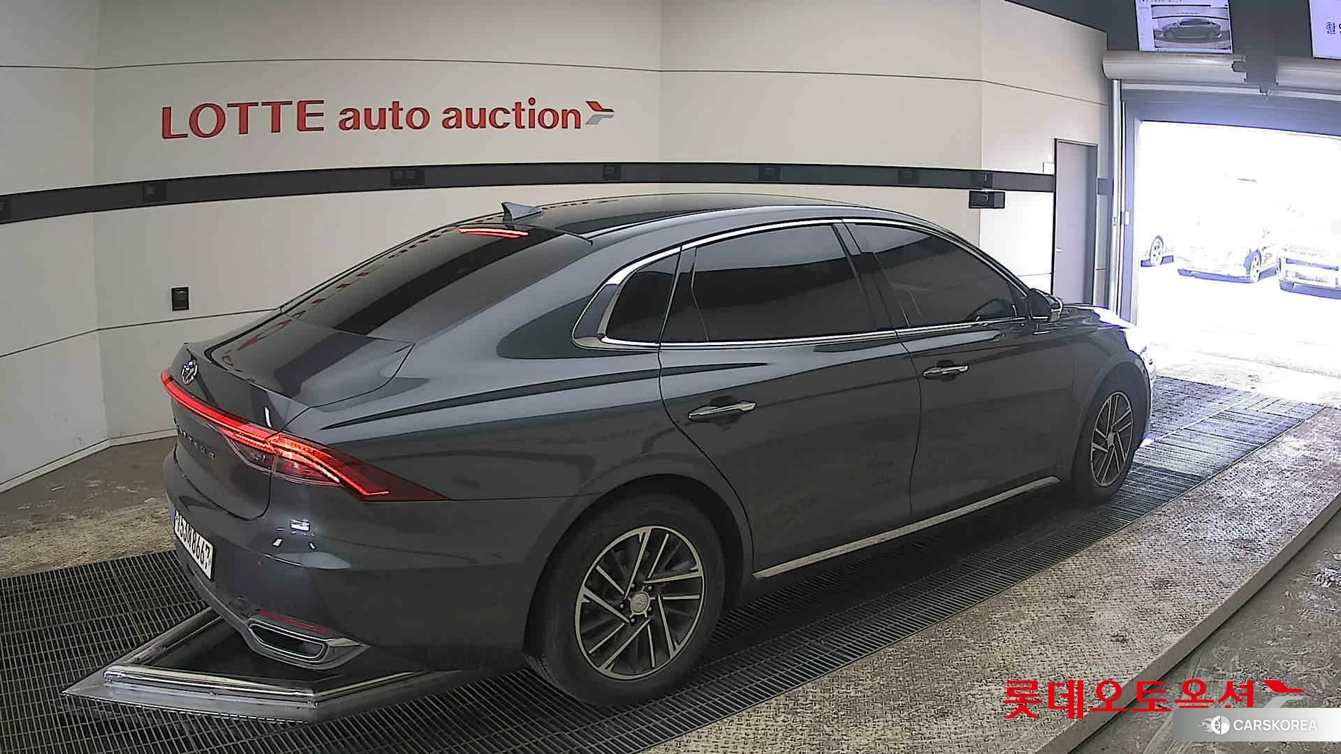 Hyundai Grandeur id 3869332 из Кореи 10