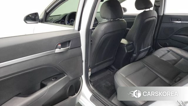 Hyundai The New Avante AD id 3924431 из Кореи 10