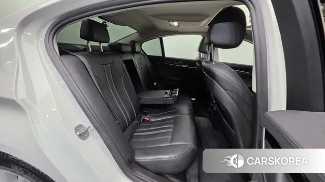 BMW 5 Series (G30) id 3396971 из Кореи 10