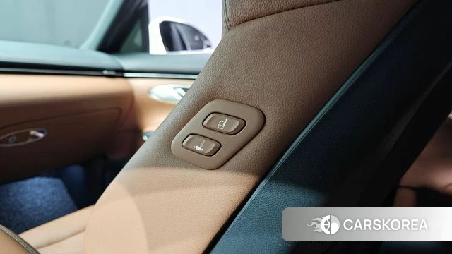 Genesis GV70 id 3915305 из Кореи 10