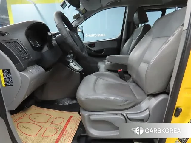 Hyundai The New Grand Starex id 3396961 из Кореи 10