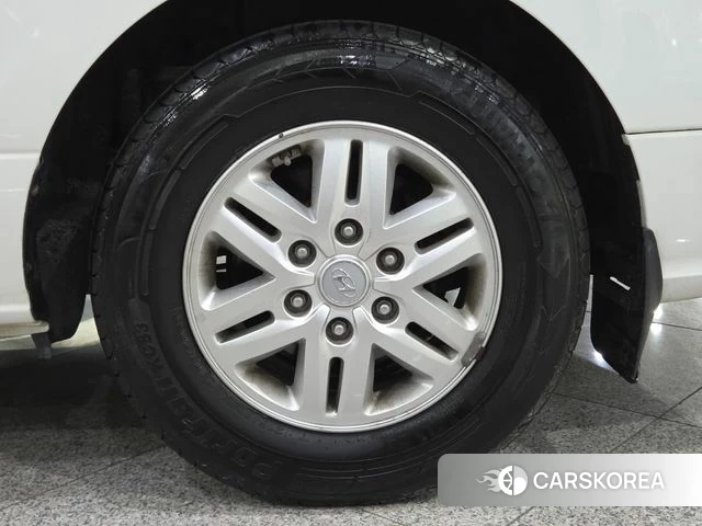Hyundai The New Grand Starex id 4416236 из Кореи 10