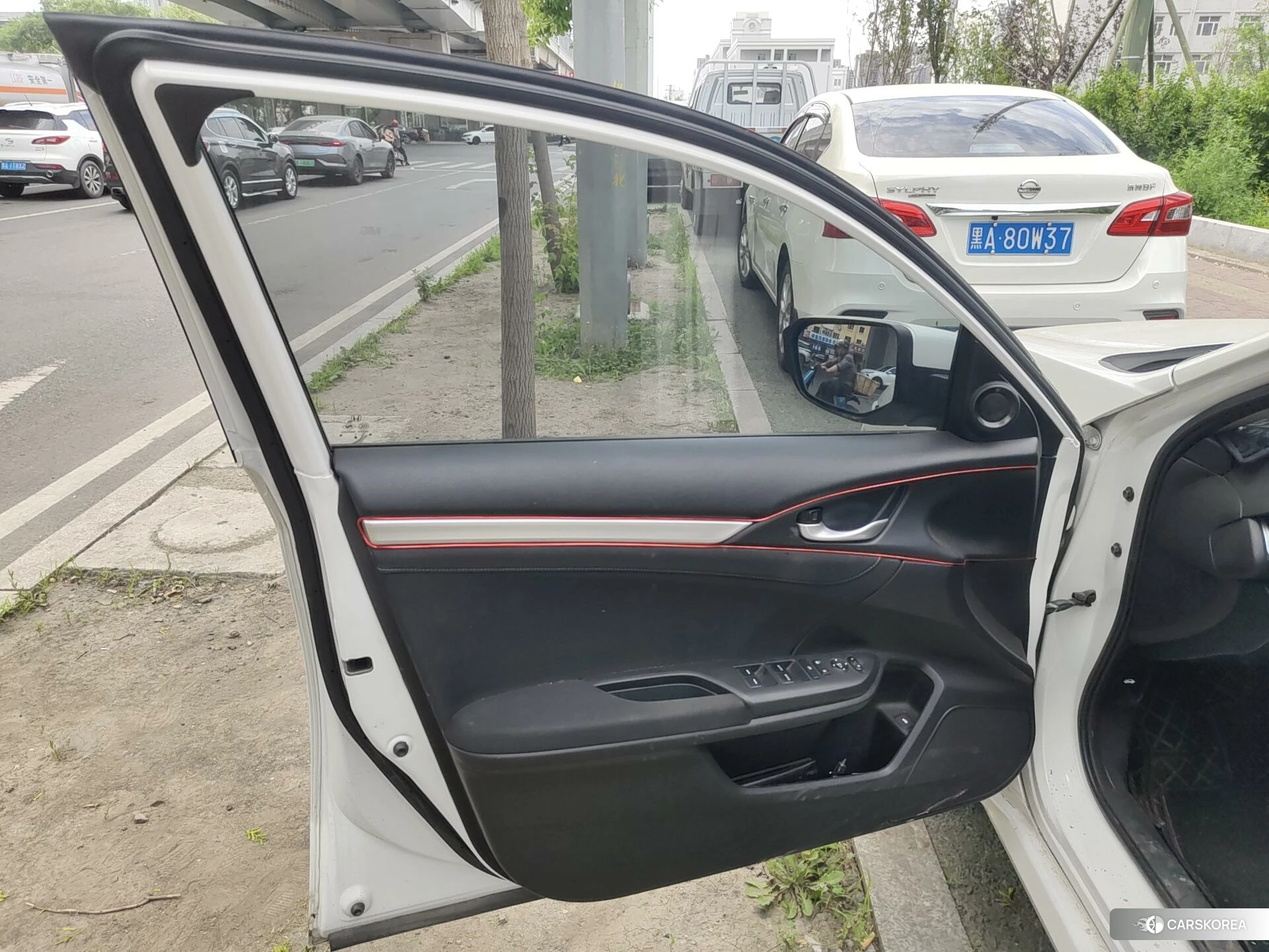 Honda Civic id 4513432 из Китая 10