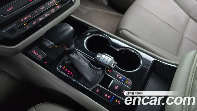 Kia The New Carnival id 2660978 из Кореи 10