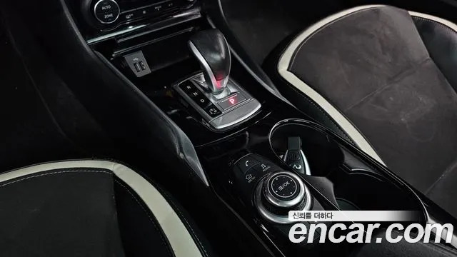 Infiniti Q30 id 2758999 из Кореи 10