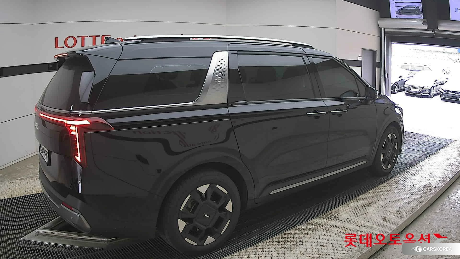 Kia Carnival id 4347352 из Кореи 10