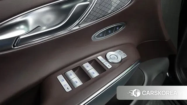 Genesis GV70 id 3650574 из Кореи 10