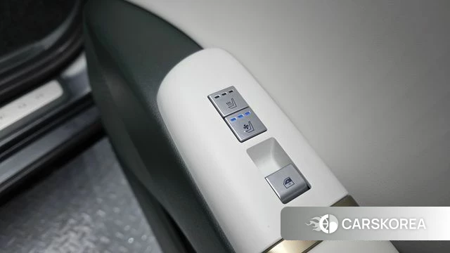 Hyundai Grandeur (GN7) id 3914756 из Кореи 10