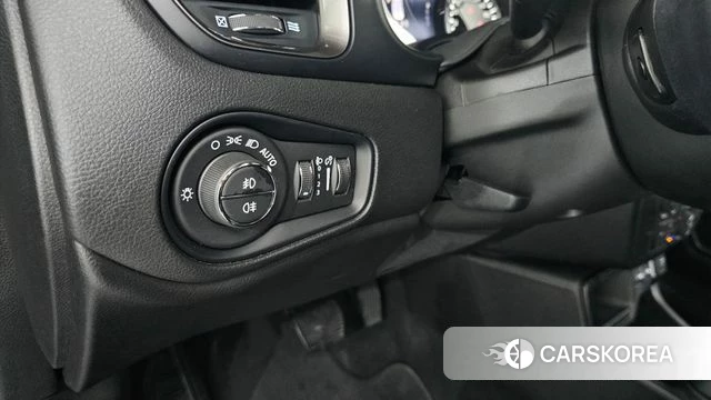 Jeep Renegade id 4623559 из Кореи 10